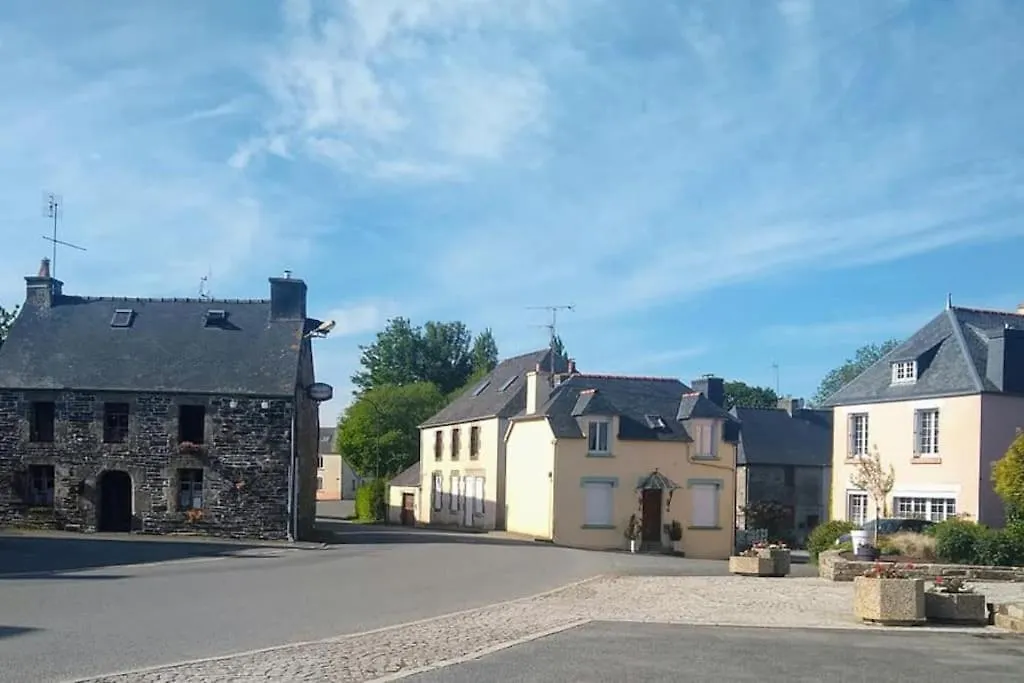 Genevieve Villa Paule France