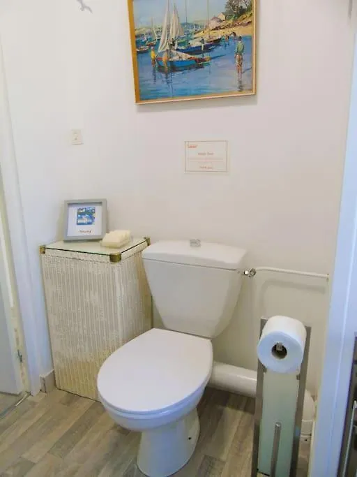 Genevieve Villa Paule France